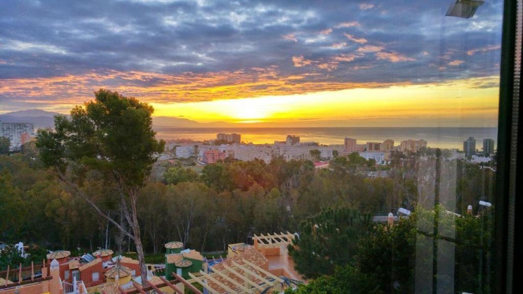 Pinar Suites Habitaciones Torremolinos Eksteriør billede