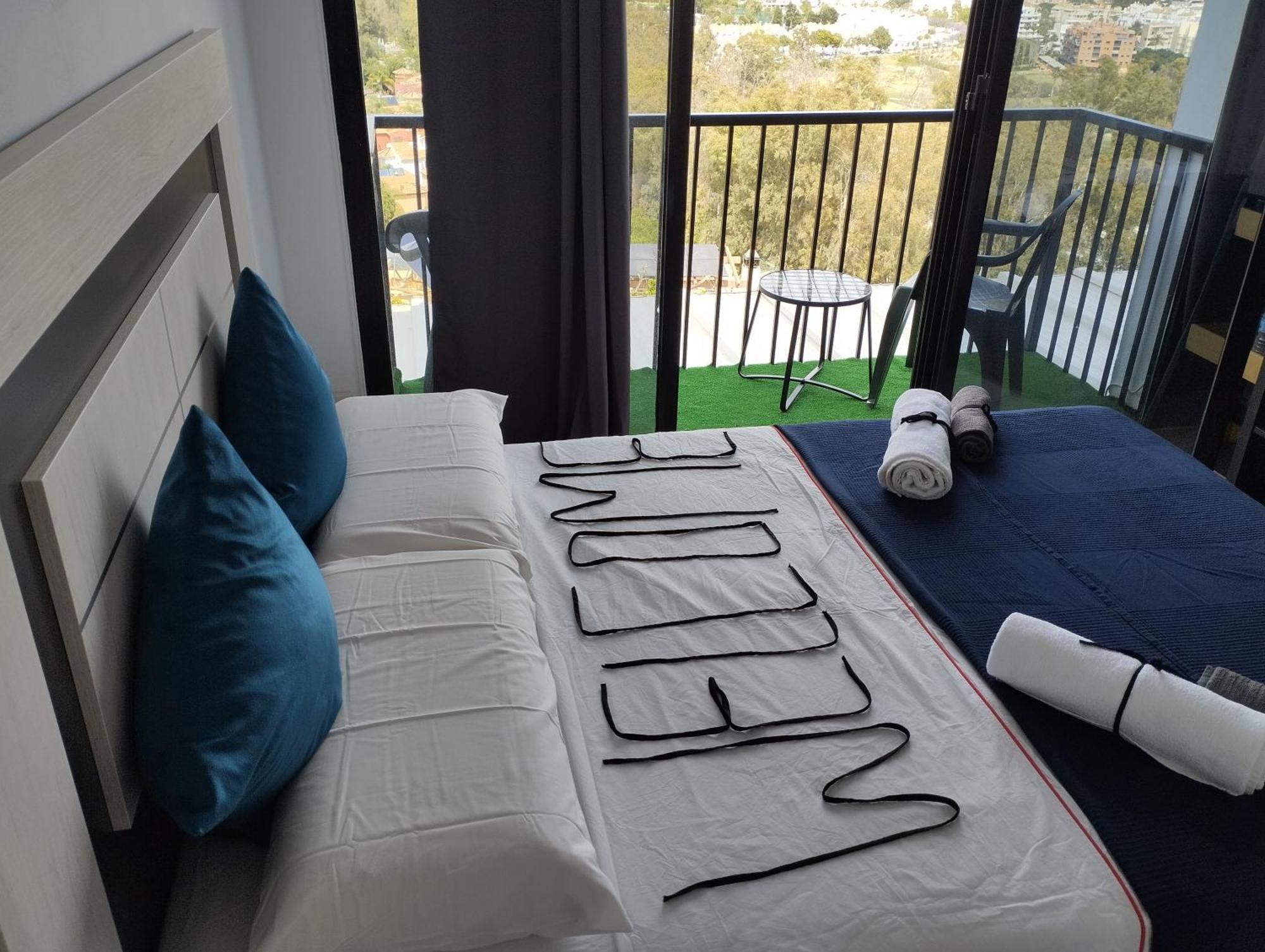 Pinar Suites Habitaciones Torremolinos Eksteriør billede